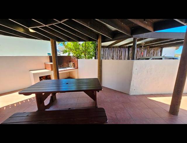 3 BEDROOM TOWNHOUSE FOR SALE IN DWARSKERSBOS